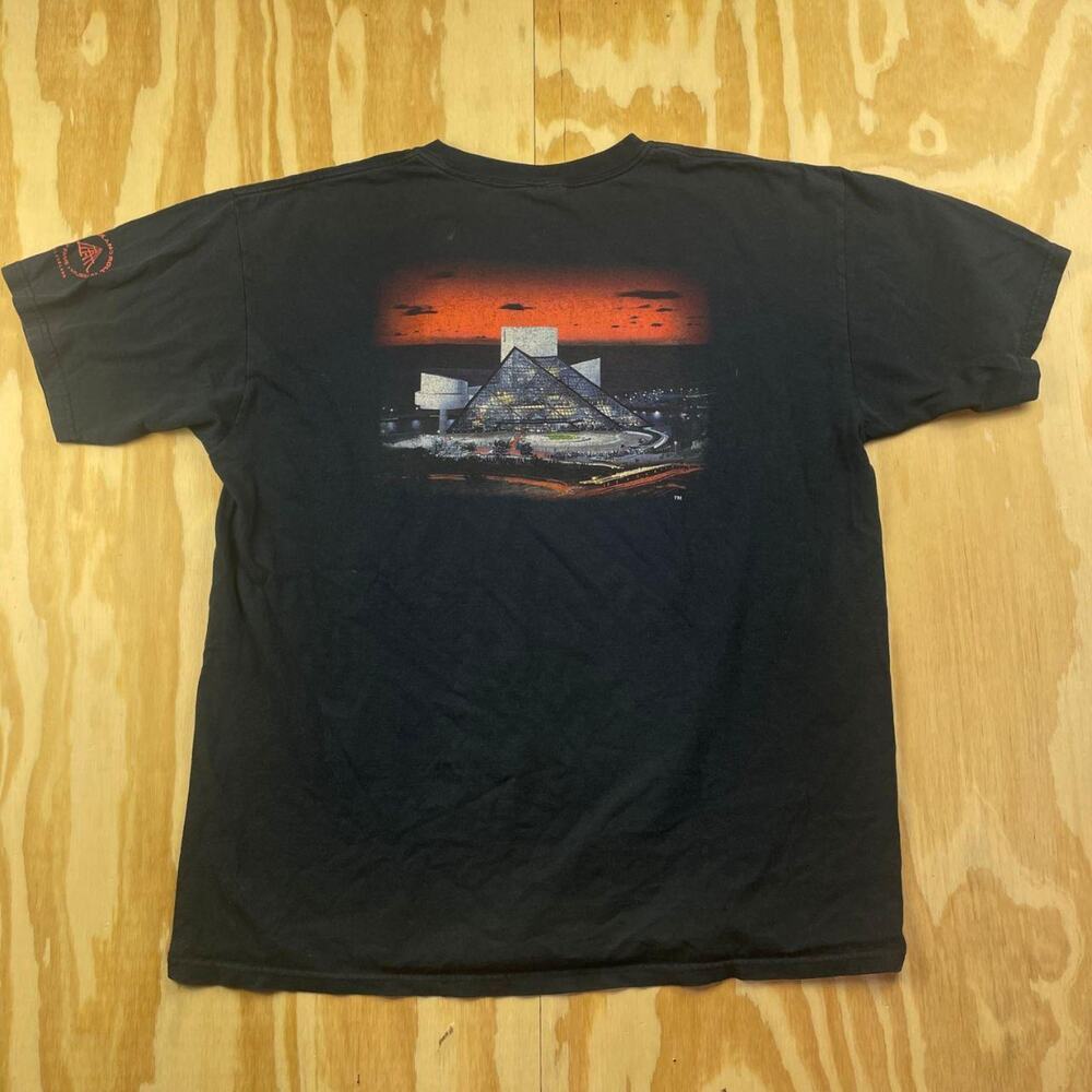 Vintage Y2K Rock and Roll Hall of Fame Graphic T-Shirt – Black – Men’s XL
